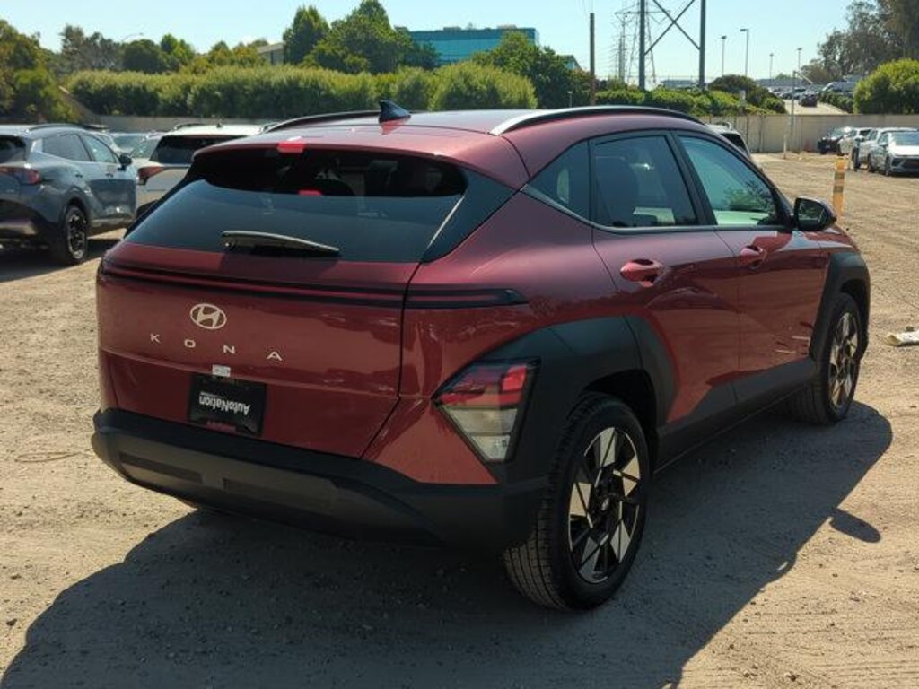 New 2025 Hyundai Kona SEL Convenience FWD SUV