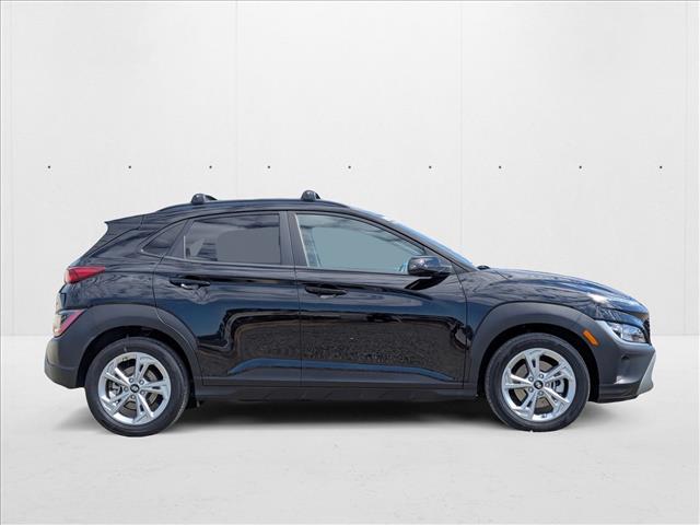 2023 Hyundai Kona SEL photo 4