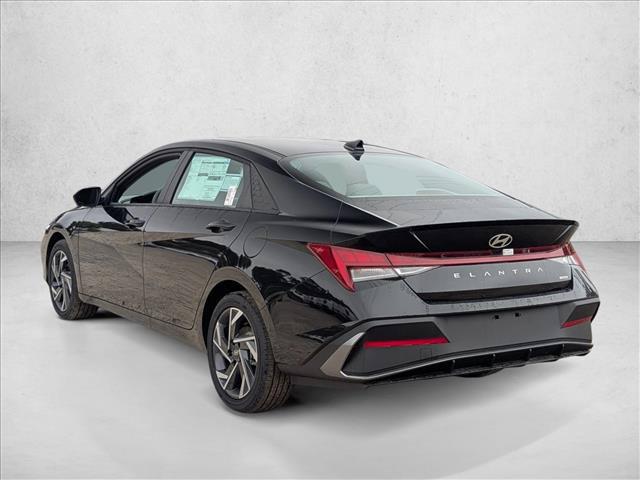2025 Hyundai Elantra Blue - Photo 8