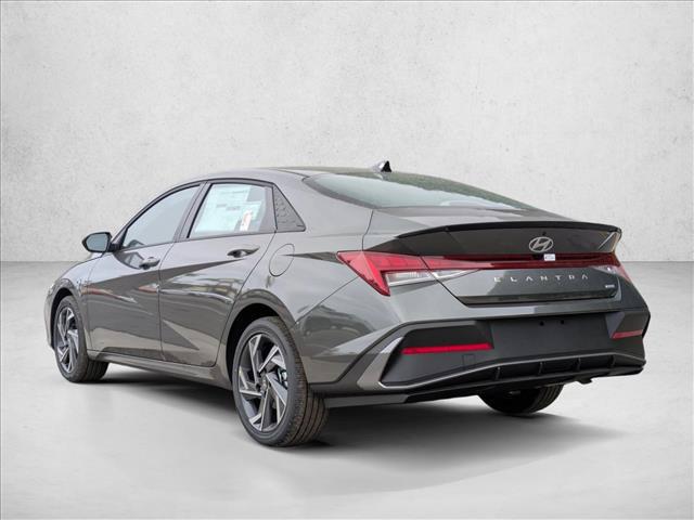 2025 Hyundai Elantra Blue - Photo 9