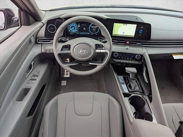 2025 Hyundai Elantra Blue - Photo 14