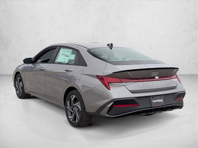 2025 Hyundai Elantra Blue - Photo 8