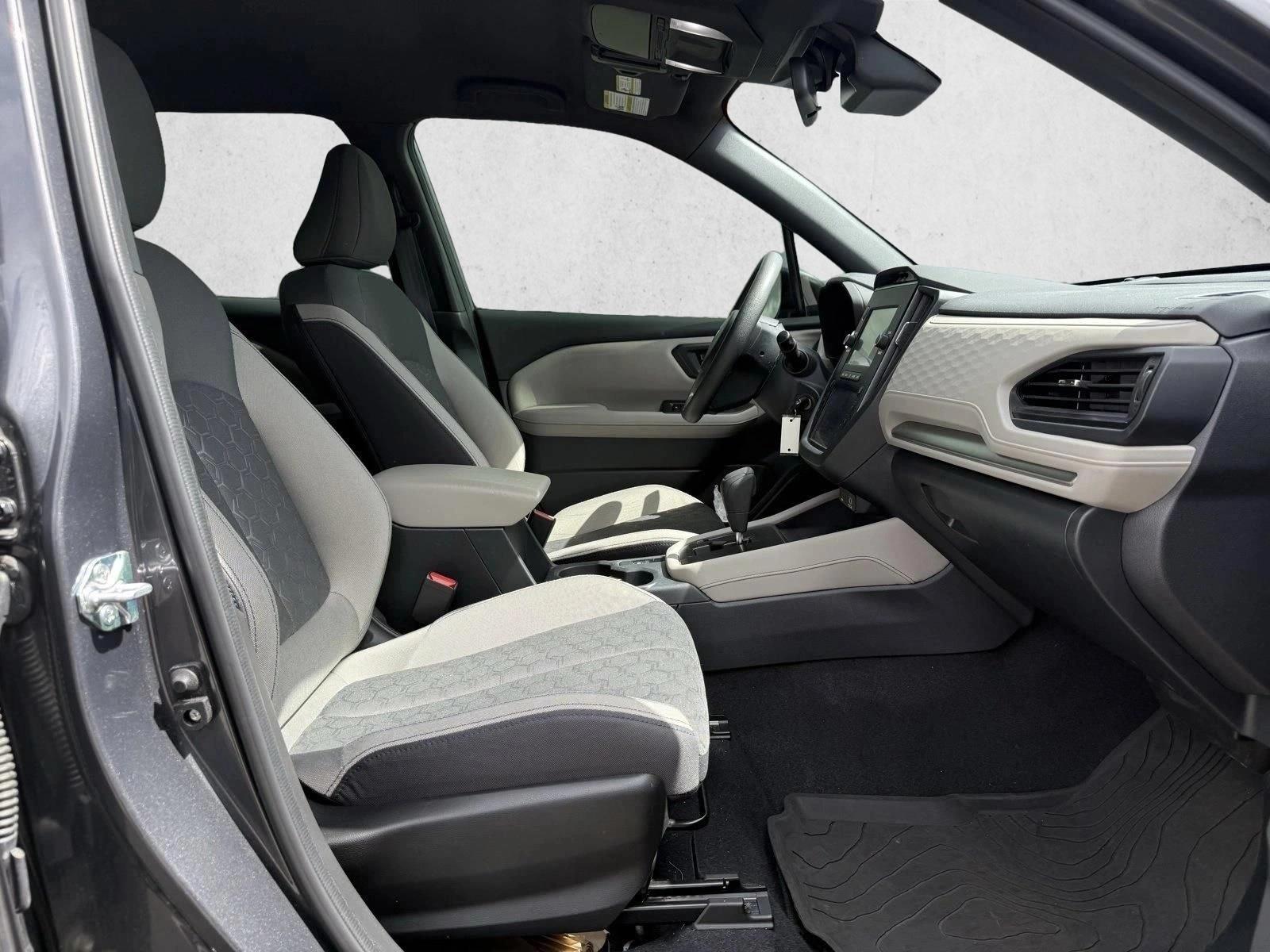 2025 Subaru Forester Base - Photo 9