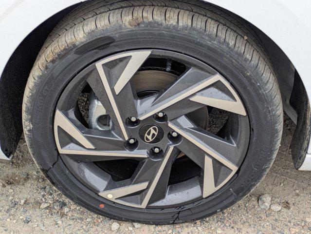 2025 Hyundai Elantra Blue - Photo 9
