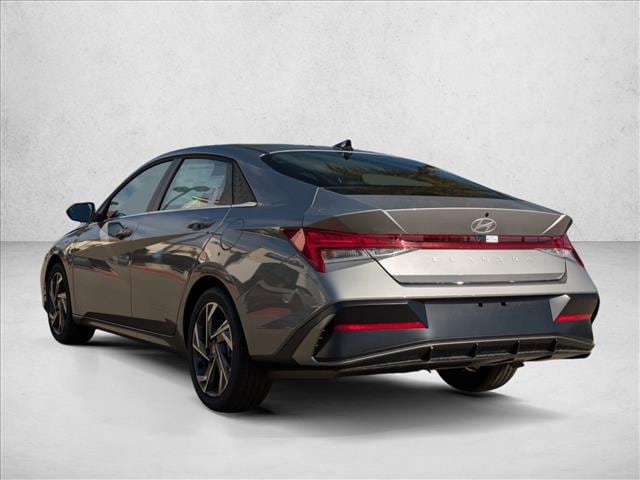 2025 Hyundai Elantra SEL - Photo 9