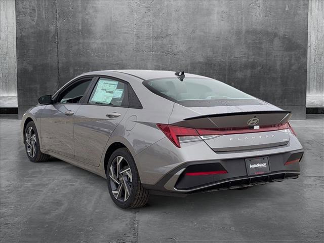 2025 Hyundai Elantra Blue - Photo 8