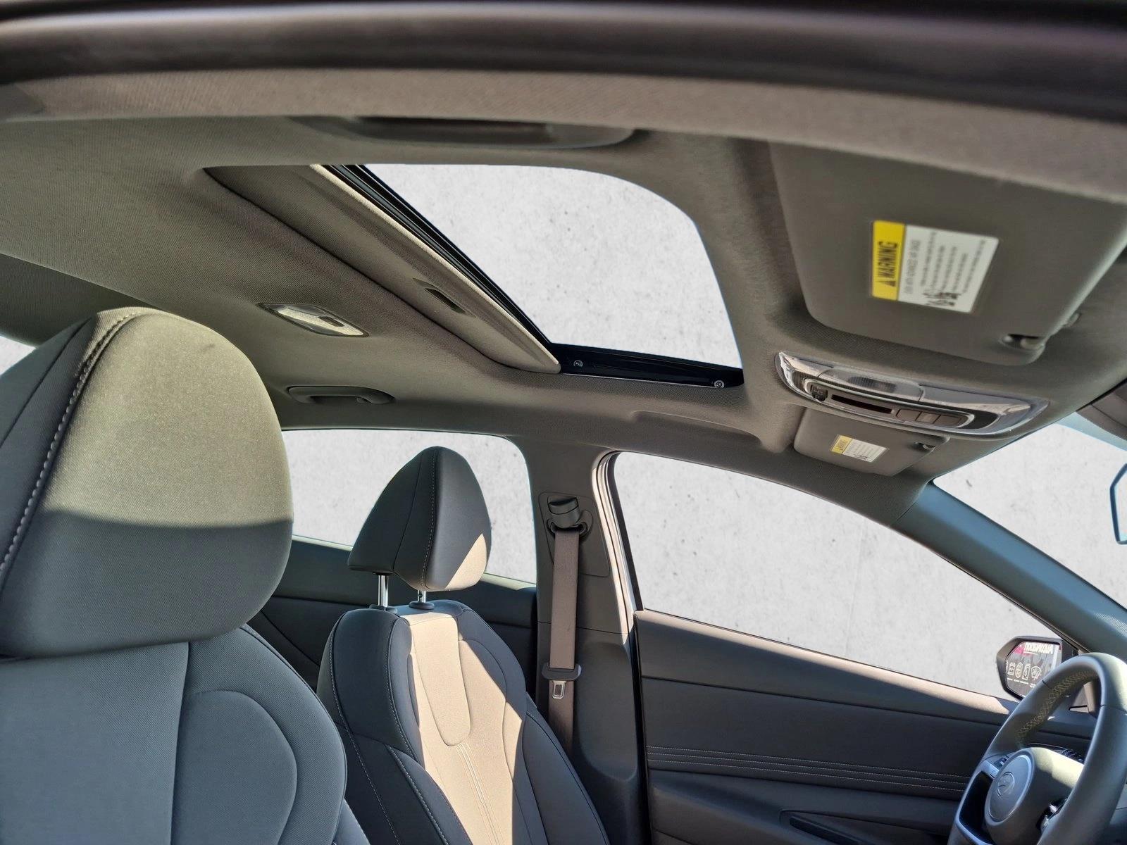 2026 Hyundai Elantra SEL - Photo 14