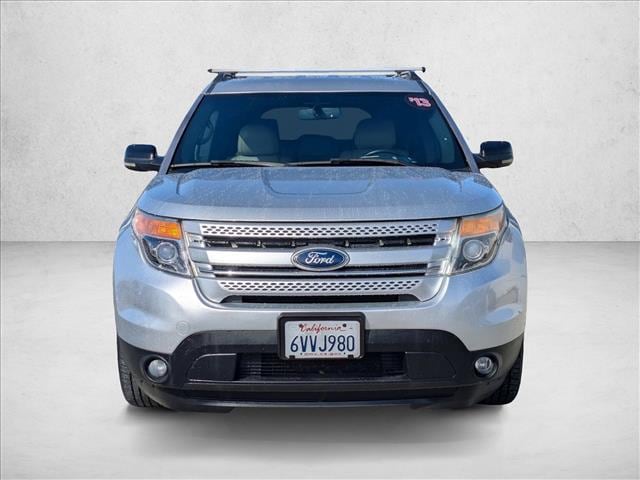2013 Ford Explorer XLT photo 2