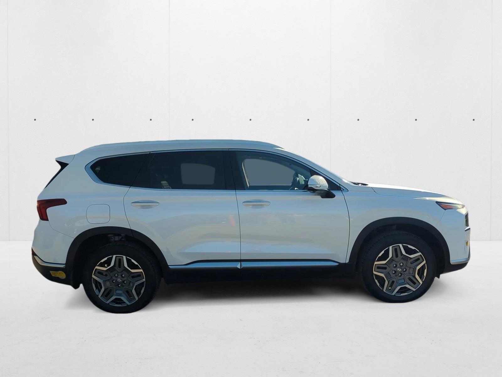 2022 Hyundai Santa Fe Limited photo 2