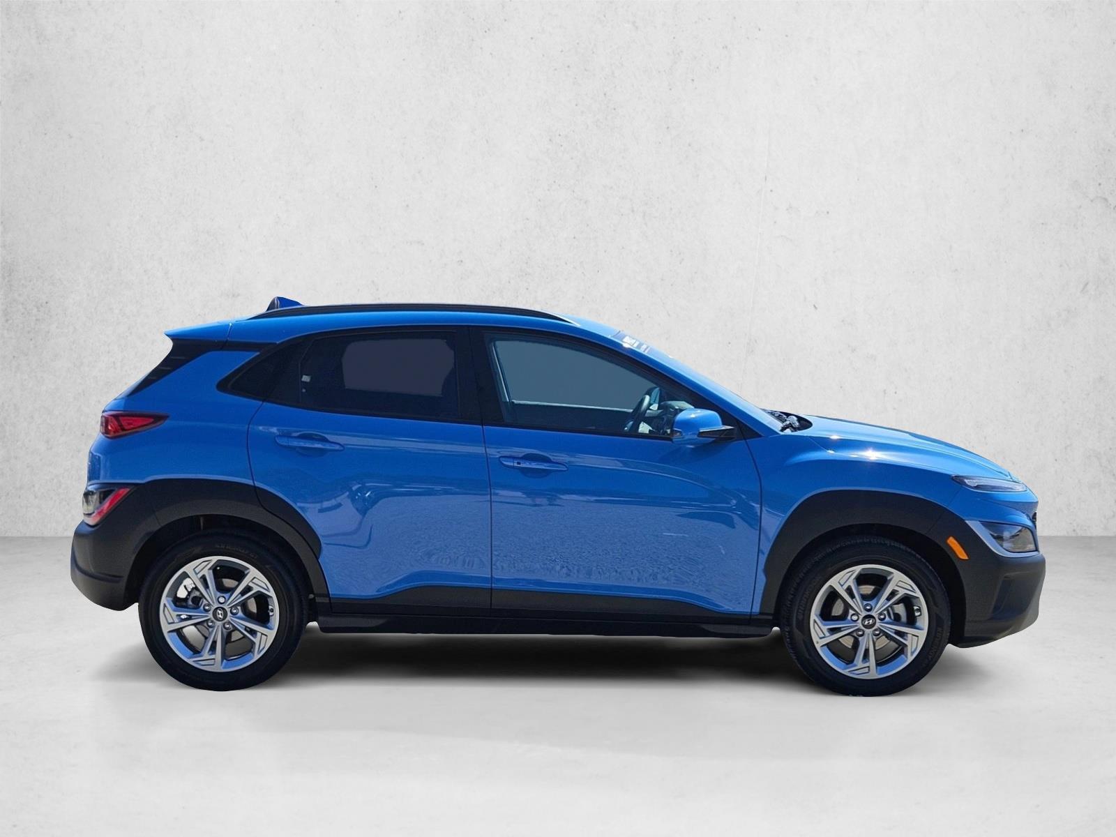 2023 Hyundai Kona SEL photo 4