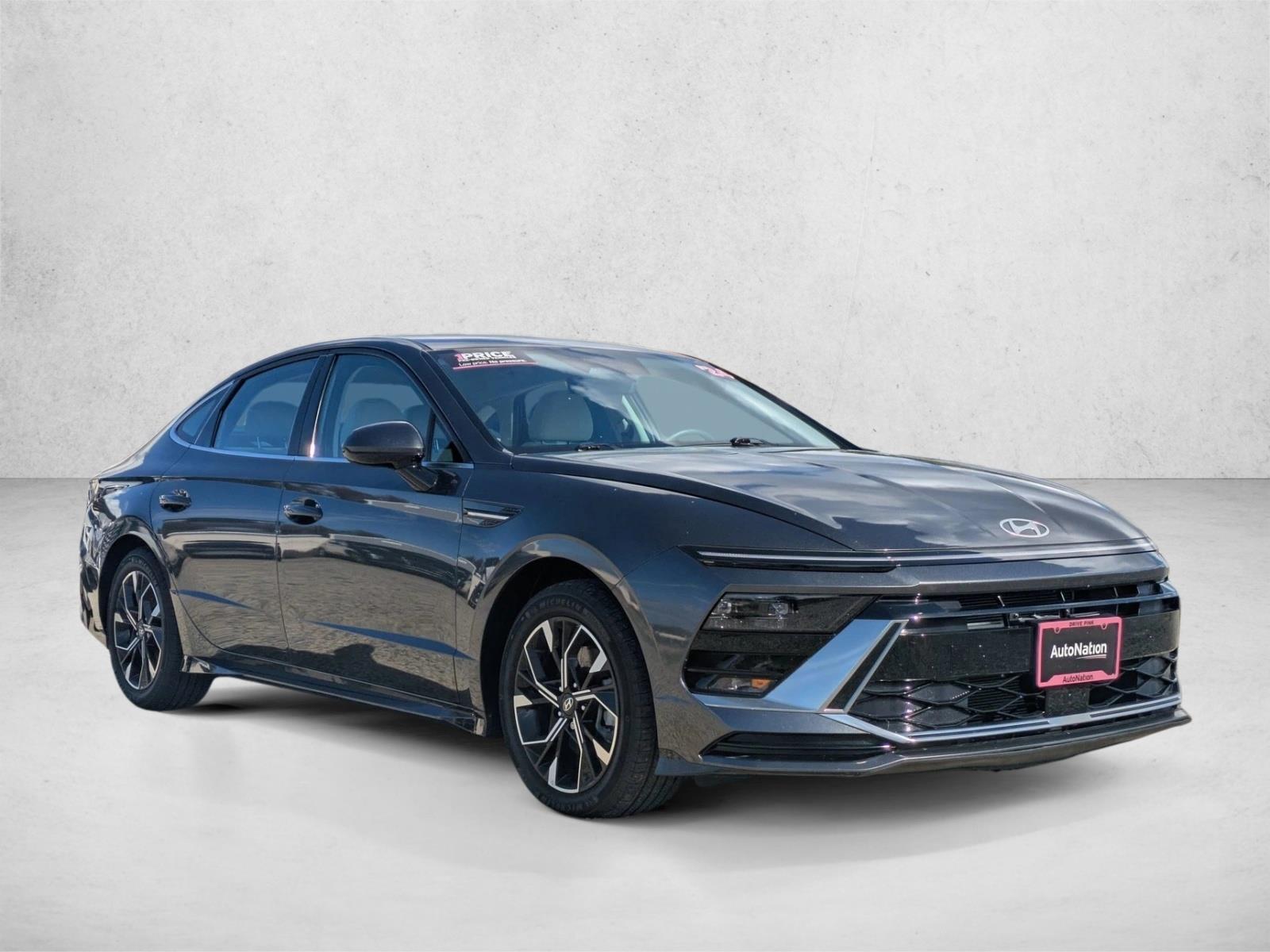 2024 Hyundai Sonata SEL photo 3