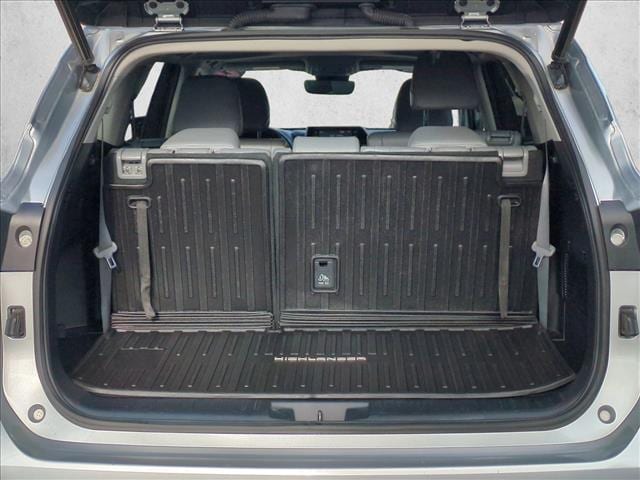 2022 Toyota Highlander XLE photo 5