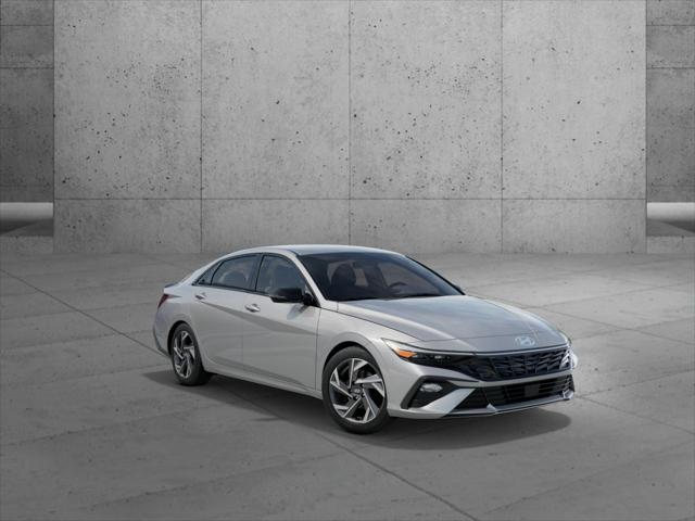 2025 Hyundai Elantra SEL Sport photo 2