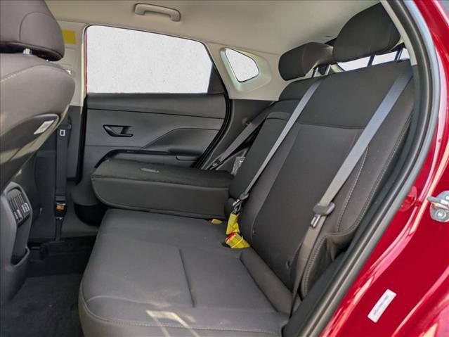 2025 Hyundai Kona SEL Convenience - Photo 16