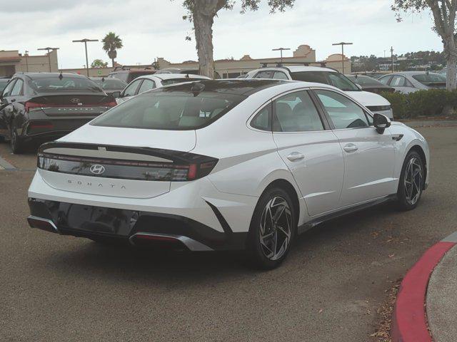 2025 Hyundai Sonata SEL Convenience photo 2