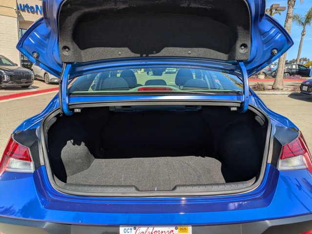 2024 Hyundai Elantra SEL photo 5