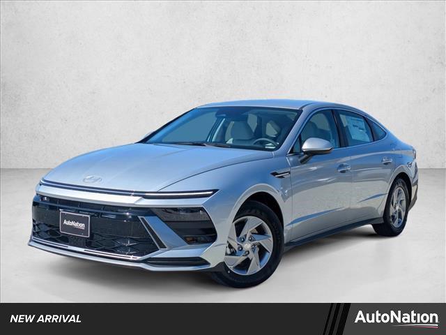 2026 Hyundai Sonata SE's photo