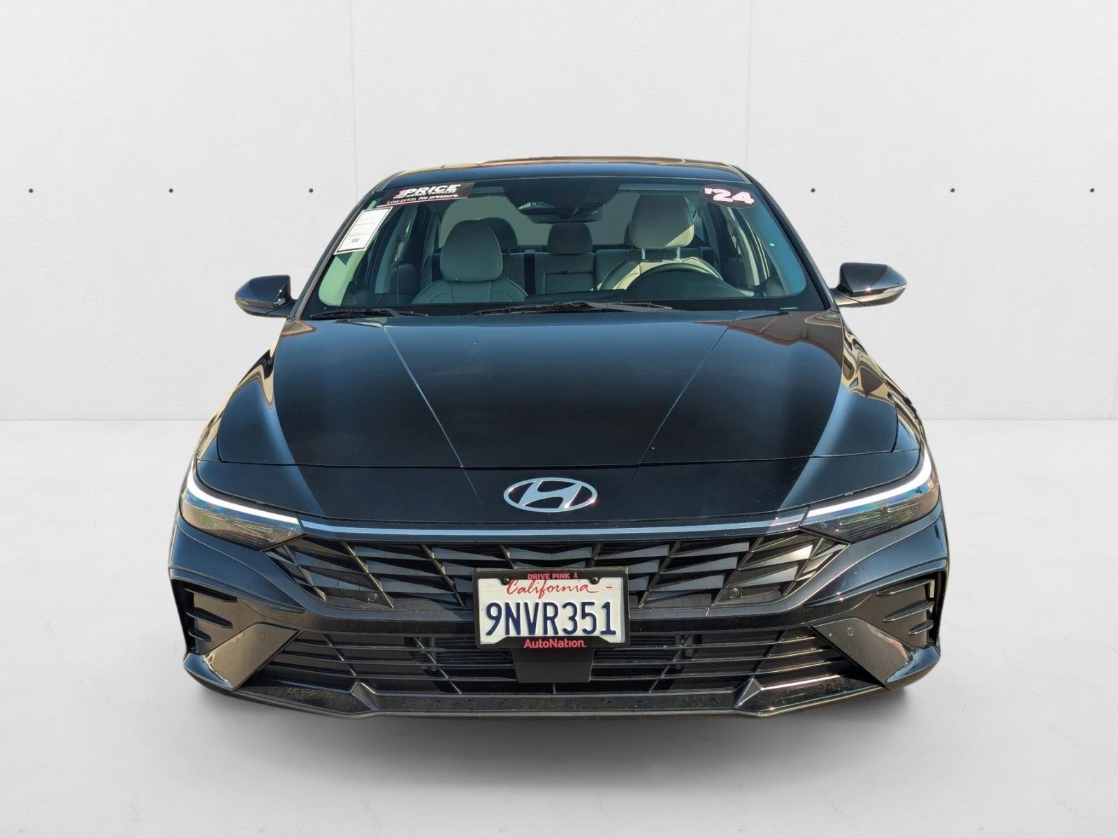 2024 Hyundai Elantra Hybrid Limited photo 2