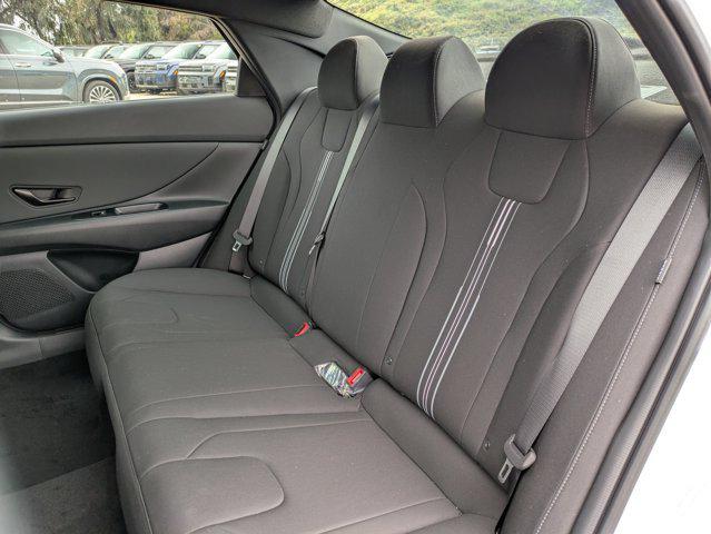 2025 Hyundai Elantra Blue - Photo 15