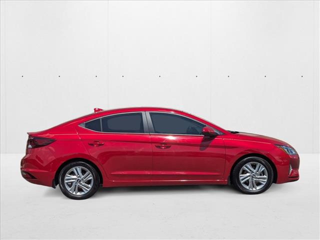 2020 Hyundai Elantra SEL photo 4