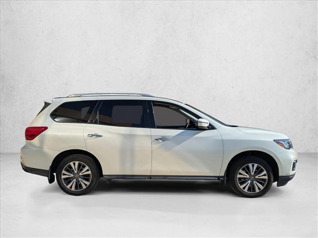 2020 Nissan Pathfinder SV photo 4