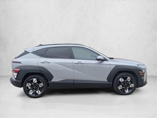 2024 Hyundai Kona SEL photo 4