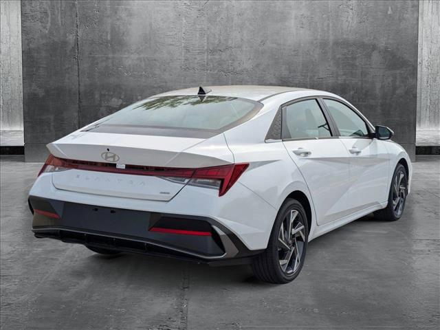 2025 Hyundai Elantra Hybrid Limited photo 2