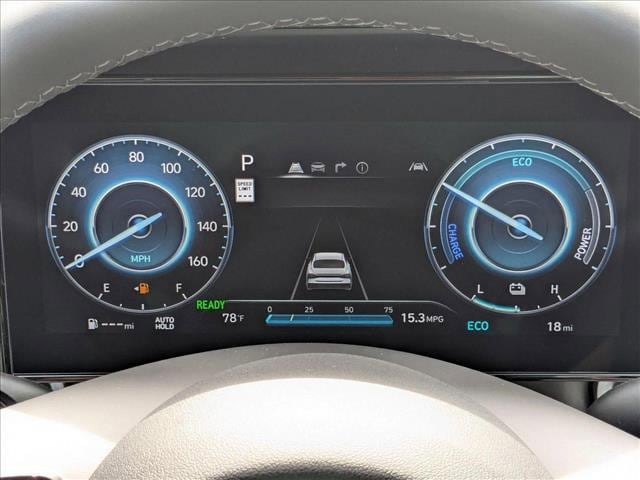 2025 Hyundai Elantra Limited - Photo 11