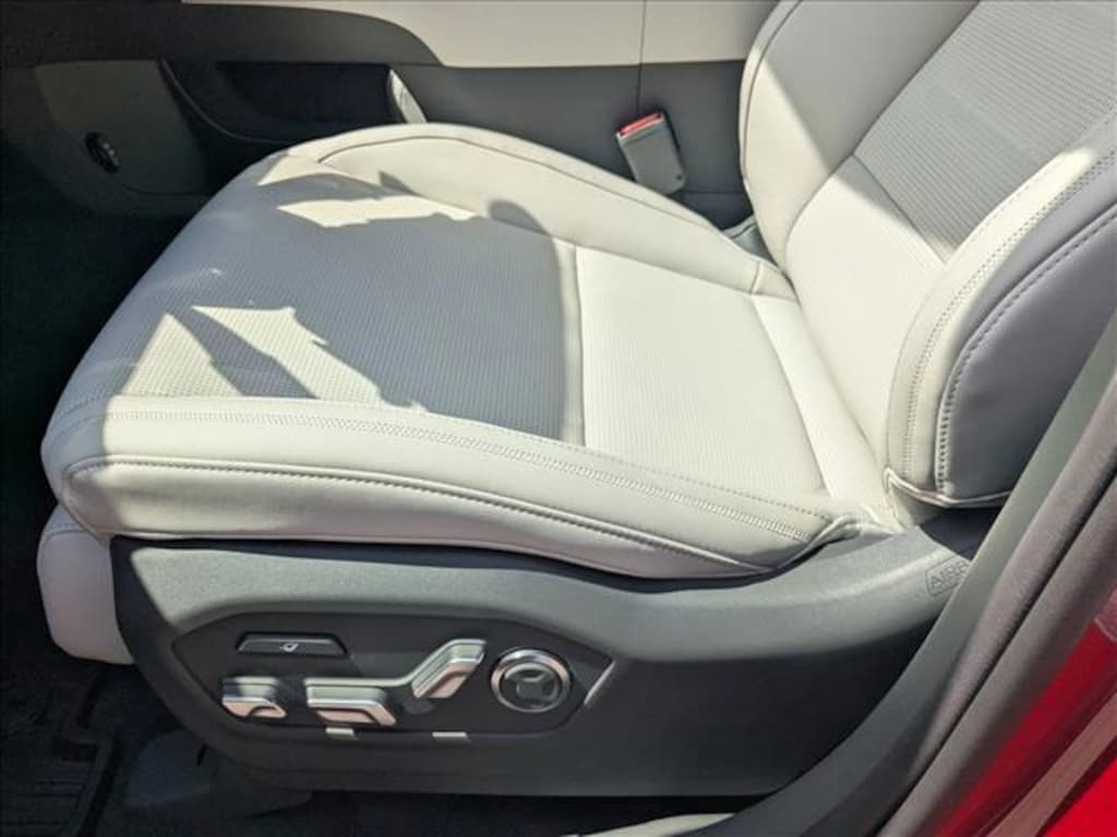 New 2026 Hyundai Santa Fe Hybrid Calligraphy SUV