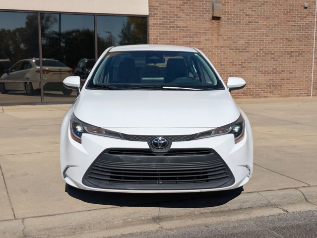 2023 Toyota Corolla LE photo 2