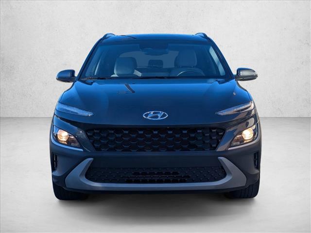 2022 Hyundai Kona SEL photo 2