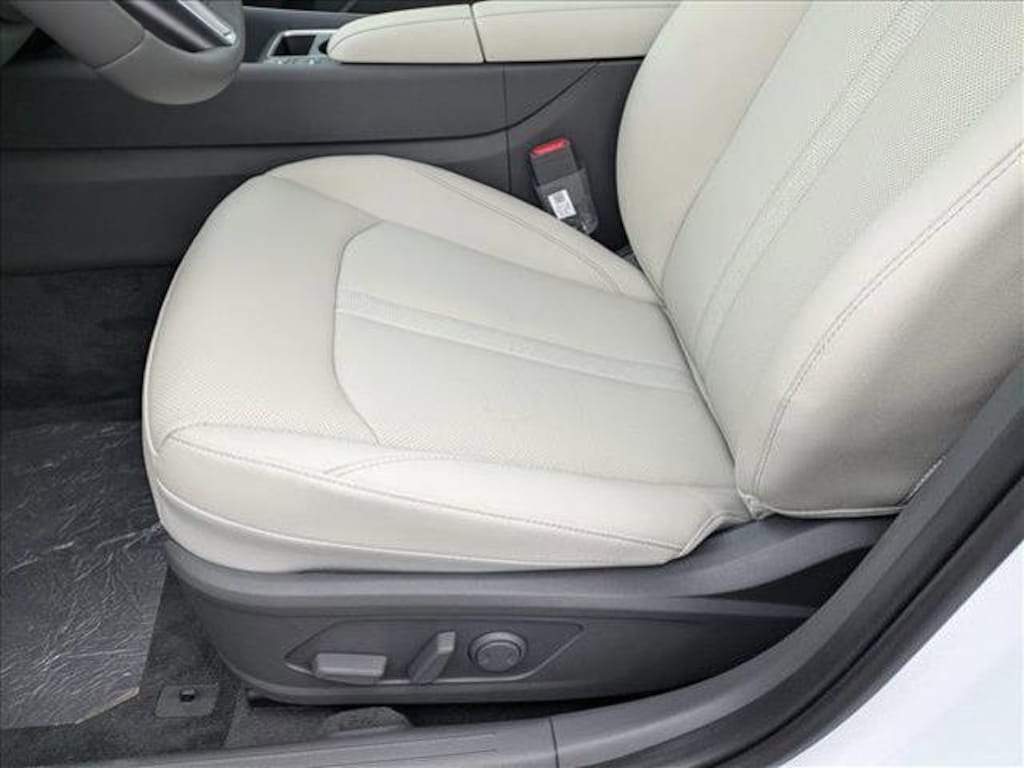 New 2025 Hyundai Sonata Hybrid Limited Sedan