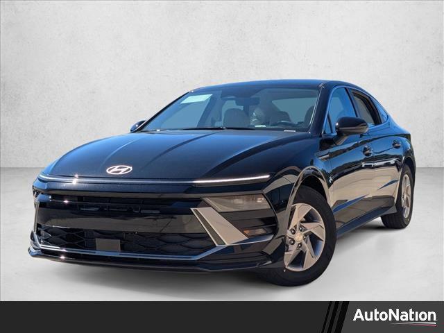 2026 Hyundai Sonata SE's photo