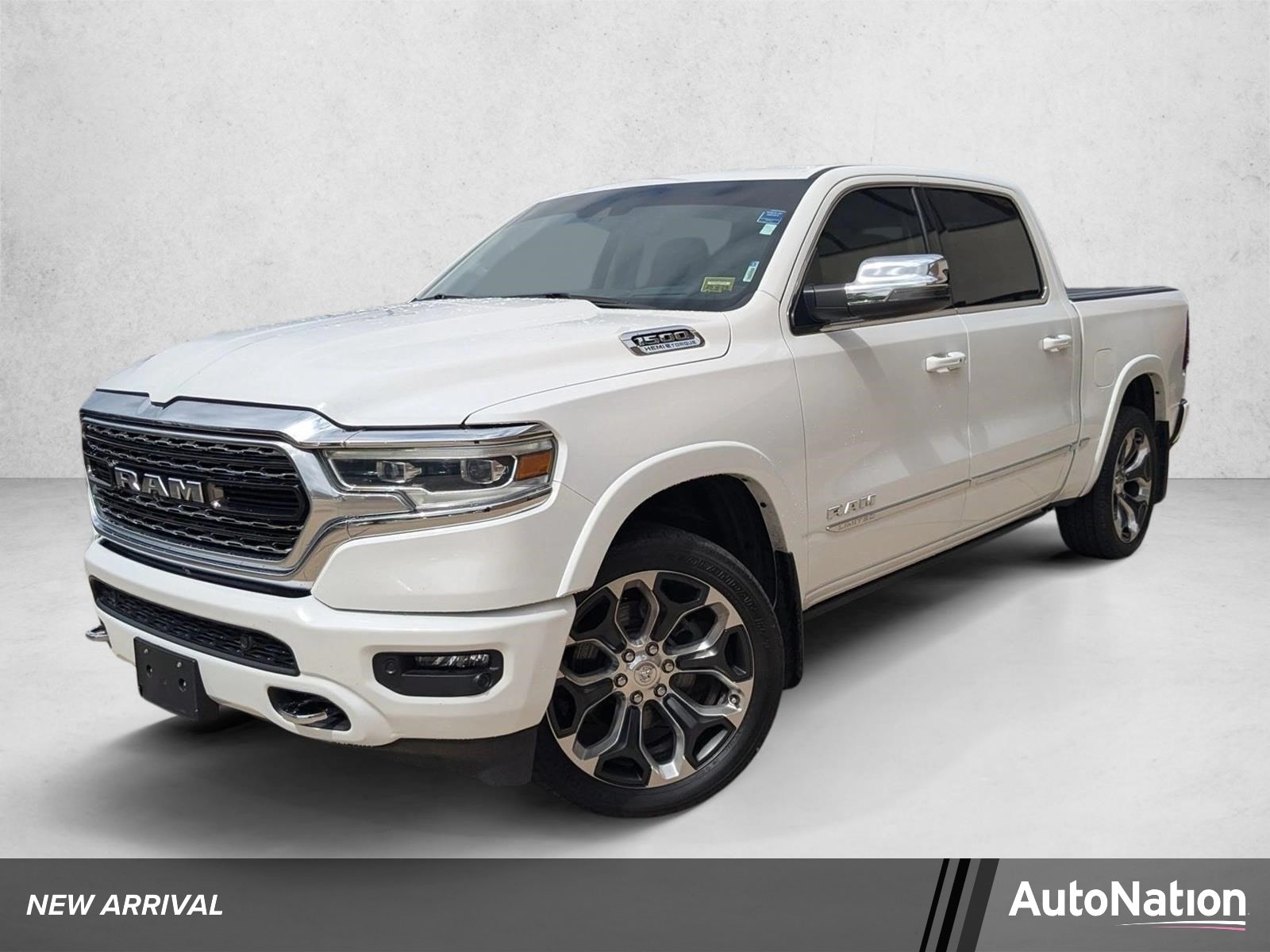 2023 RAM 1500 Limited 4x4 Crew Cab 5'7's photo