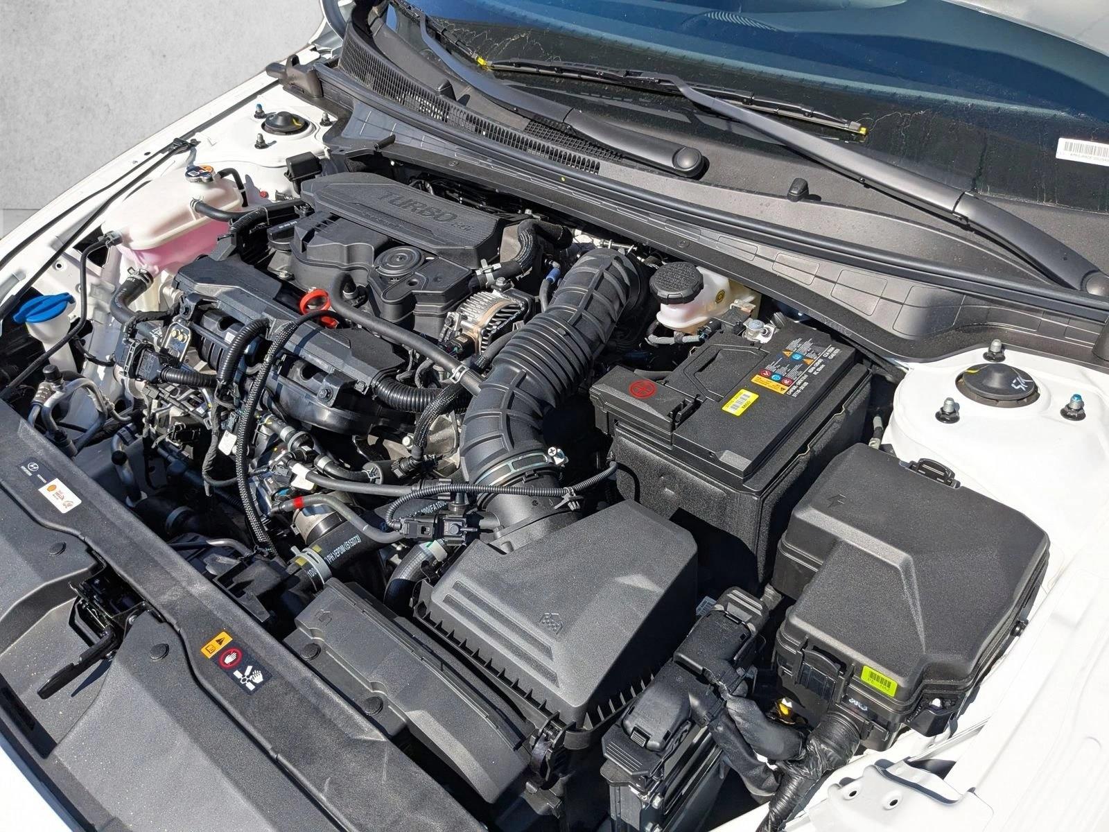 2025 Hyundai Elantra N Line - Photo 24