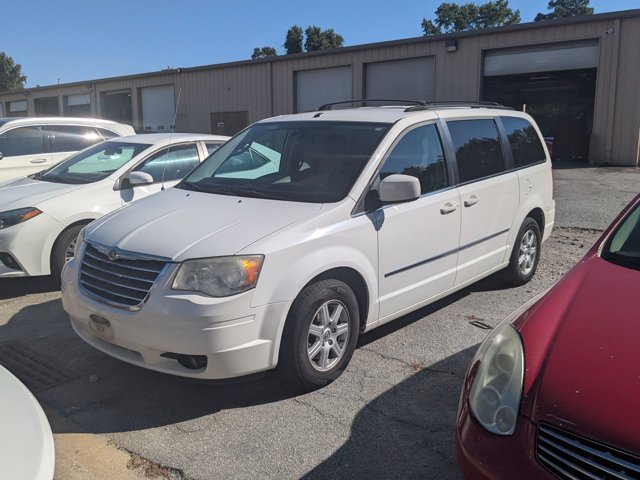 2015 Dodge Grand Caravan SXT Plus photo 2