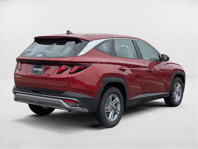 2025 Hyundai Tucson SE photo 2