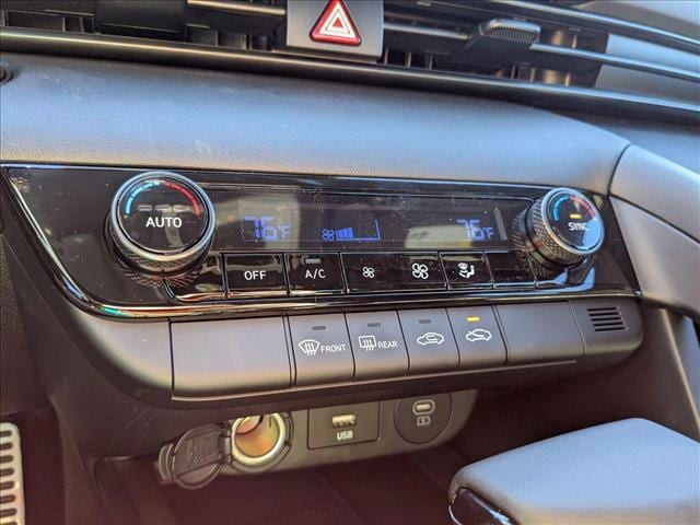 2025 Hyundai Elantra SEL - Photo 15