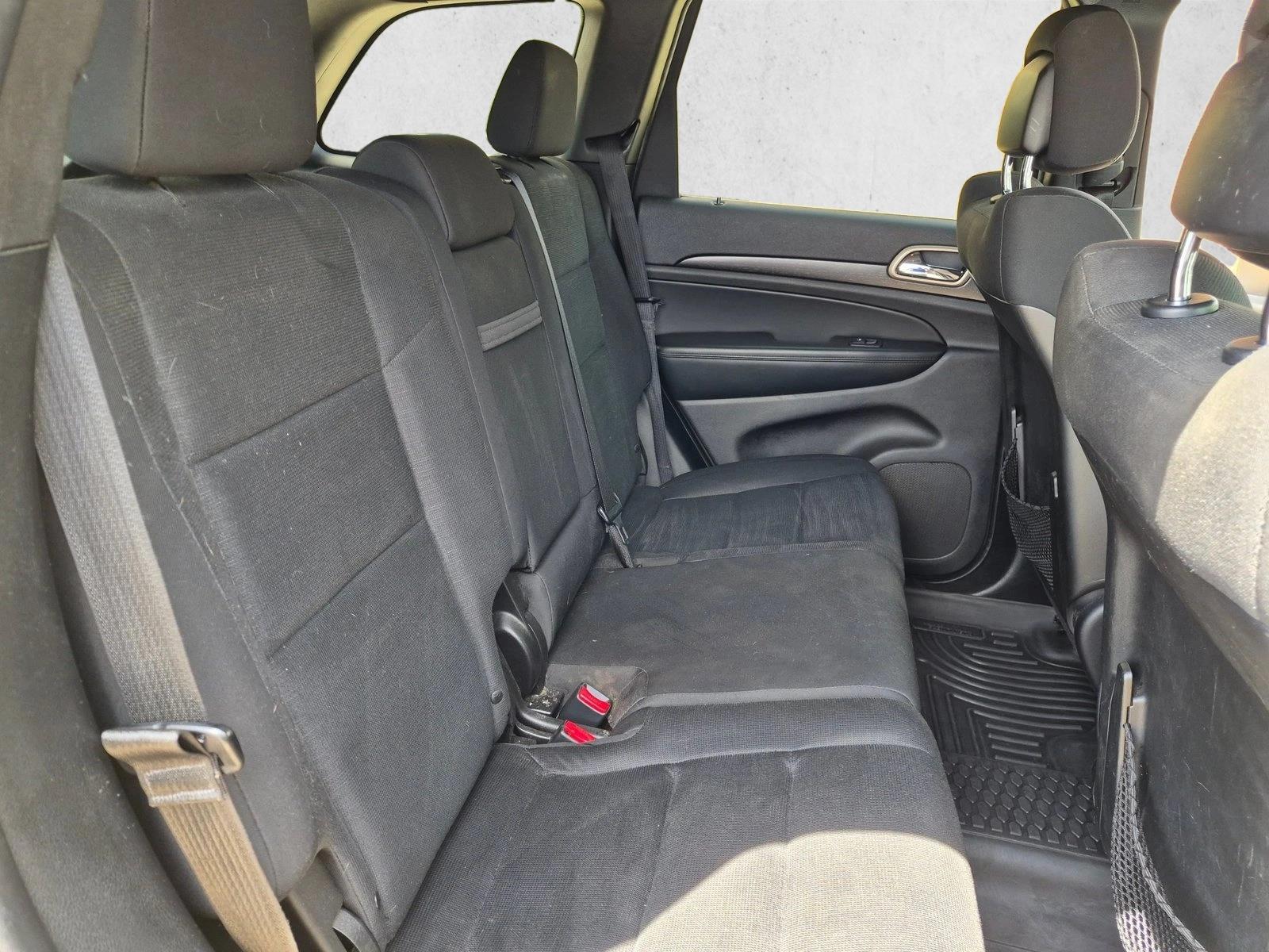 2017 Jeep Grand Cherokee Laredo E - Photo 19