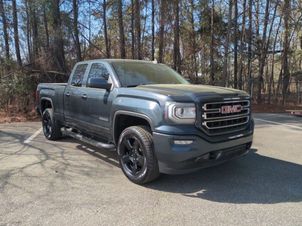 Used 2018 GMC Sierra 1500 Extended Cab Pickup