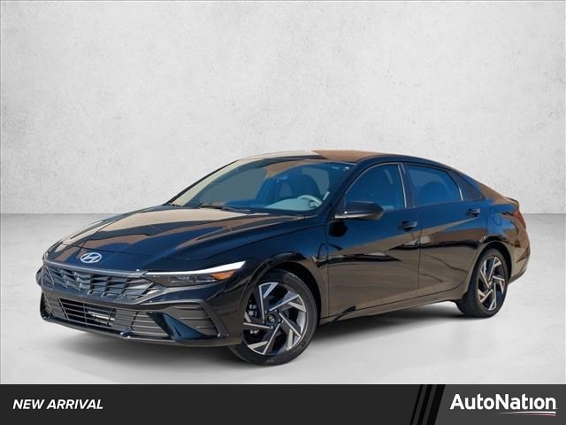 2025 Hyundai Elantra SEL's photo