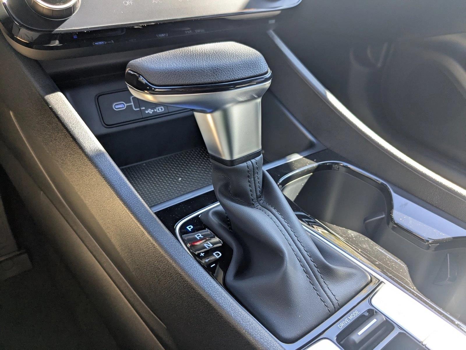 2026 Hyundai Santa Cruz SEL - Photo 16