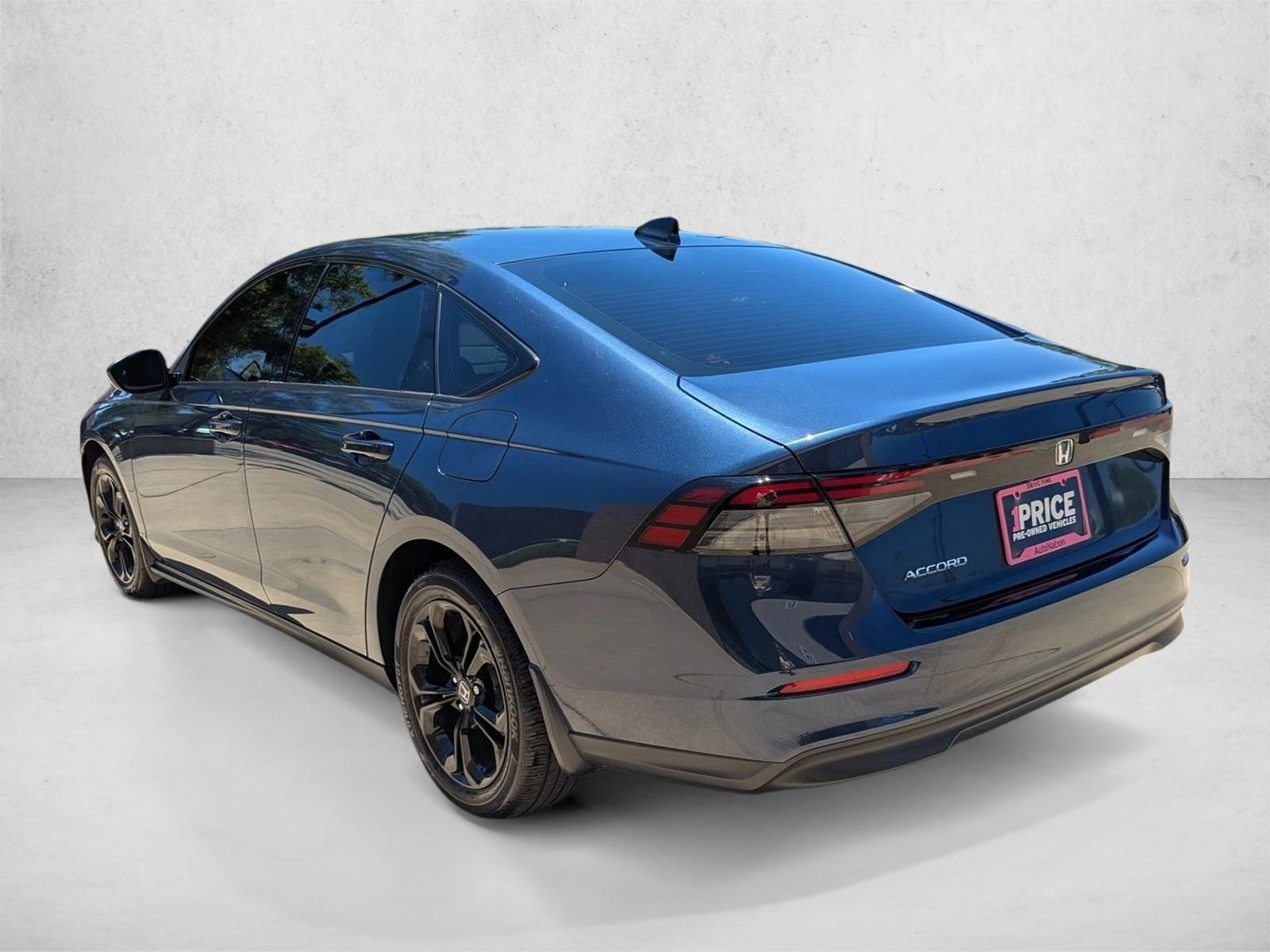 2025 Honda Accord SE - Photo 8