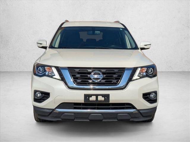 2020 Nissan Pathfinder SV photo 2