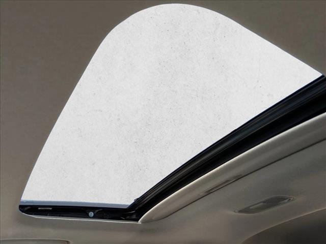 2025 Hyundai Venue SEL - Photo 17