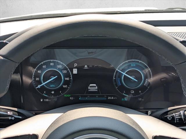 2025 Hyundai Elantra Limited - Photo 12
