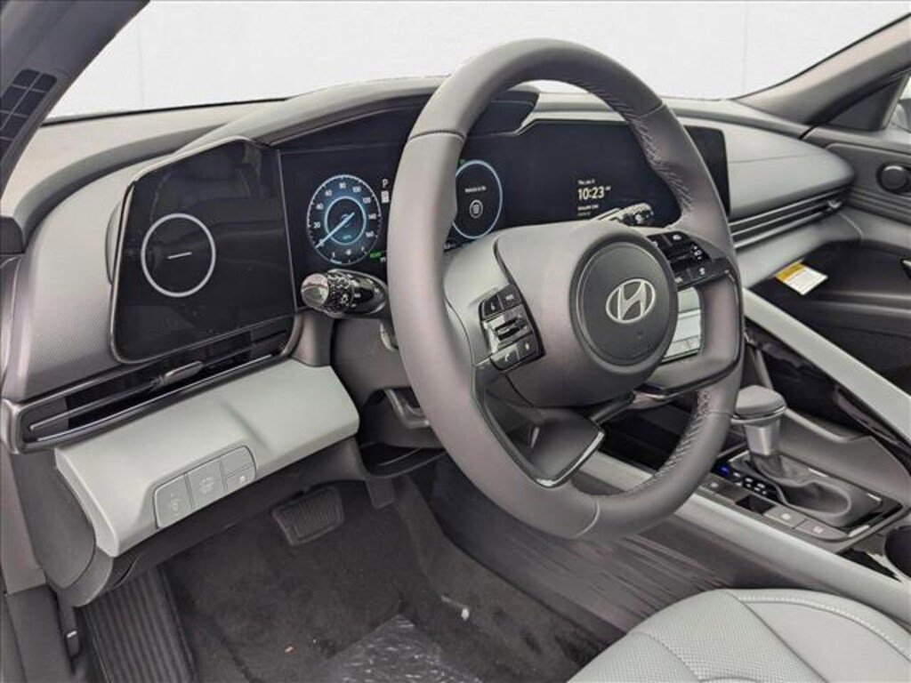 New 2025 Hyundai Elantra Hybrid Limited Sedan