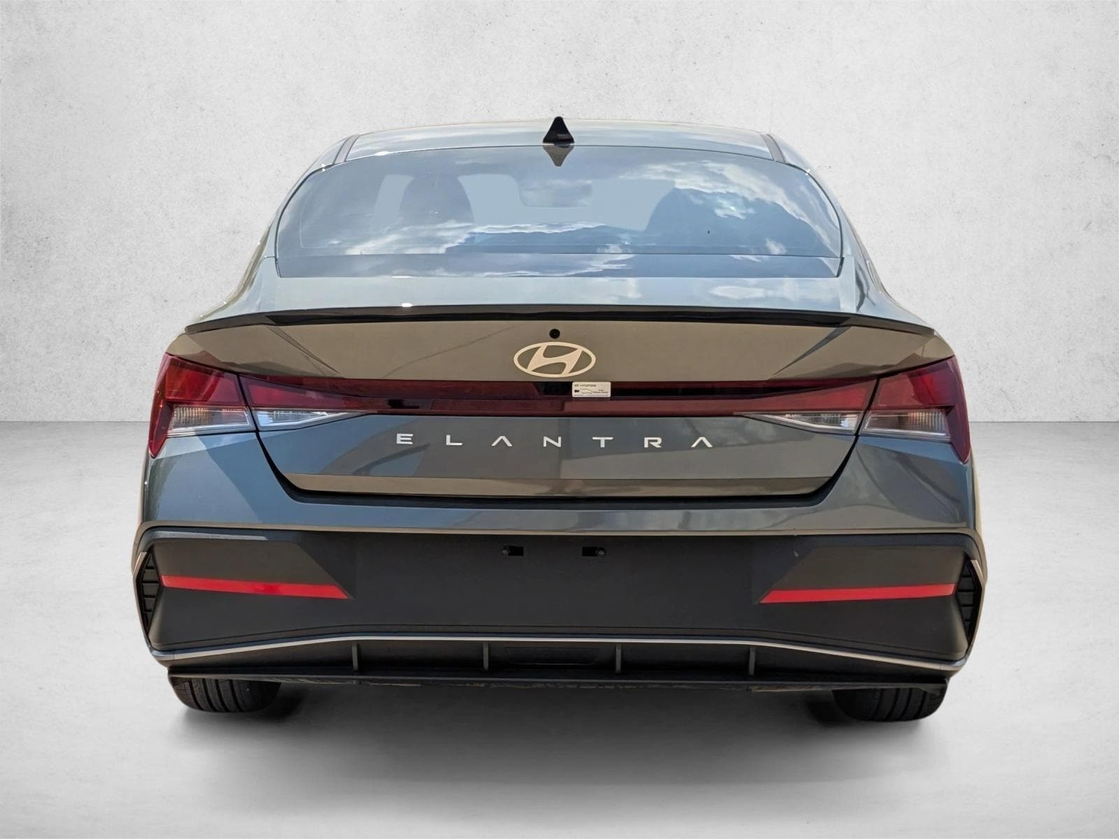 2025 Hyundai Elantra SEL - Photo 6