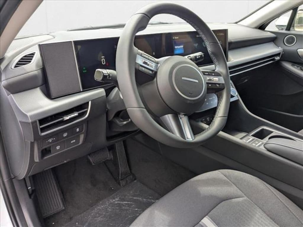 New 2025 Hyundai Sonata Hybrid SEL Sedan