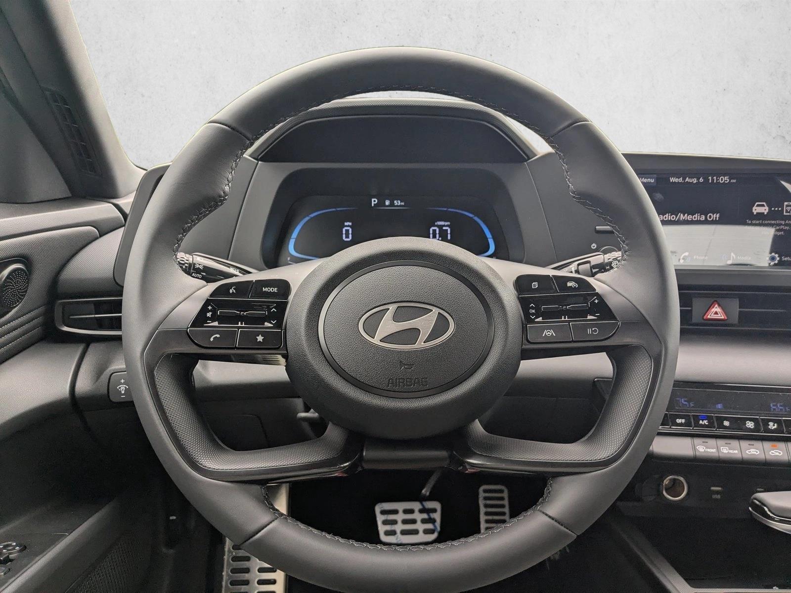 2025 Hyundai Elantra SEL - Photo 11
